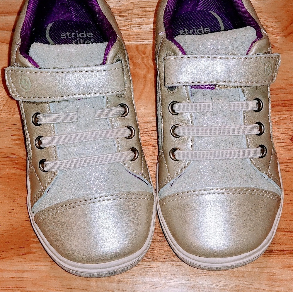 Stride rite champagne/light gold sneakers 8.5W